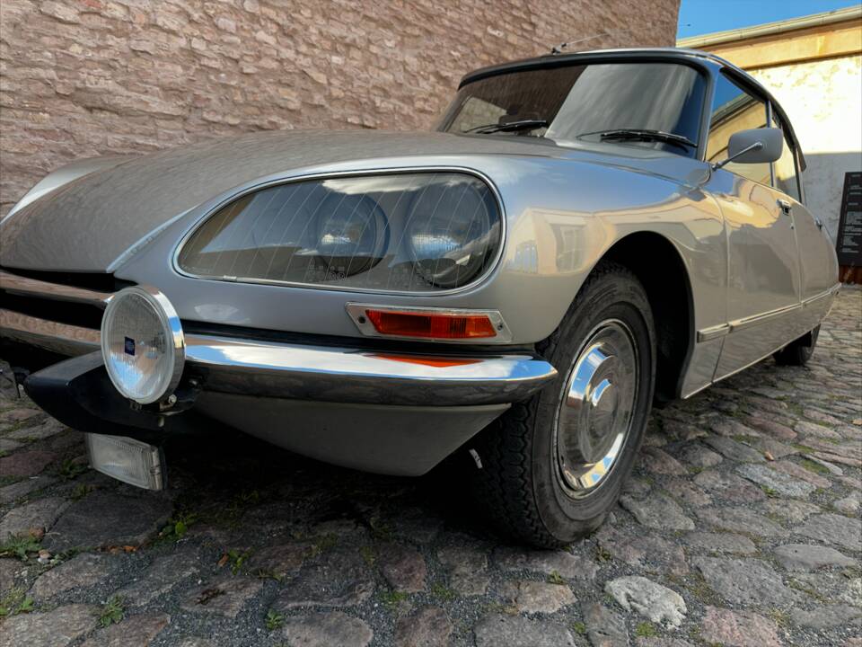 Image 46/68 of Citroën DS 23 Pallas IE (1973)