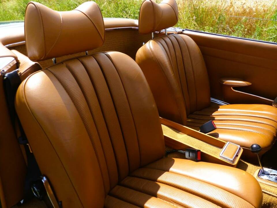 Afbeelding 11/12 van Mercedes-Benz 280 SL (1969)