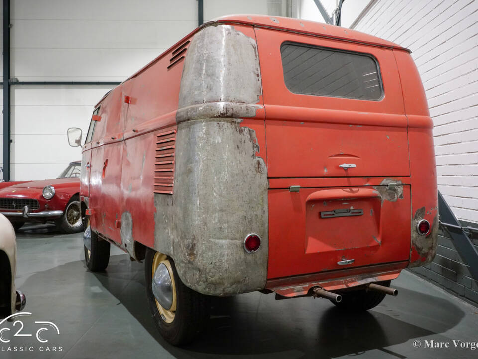 Image 37/55 of Volkswagen T1 panel van (1961)