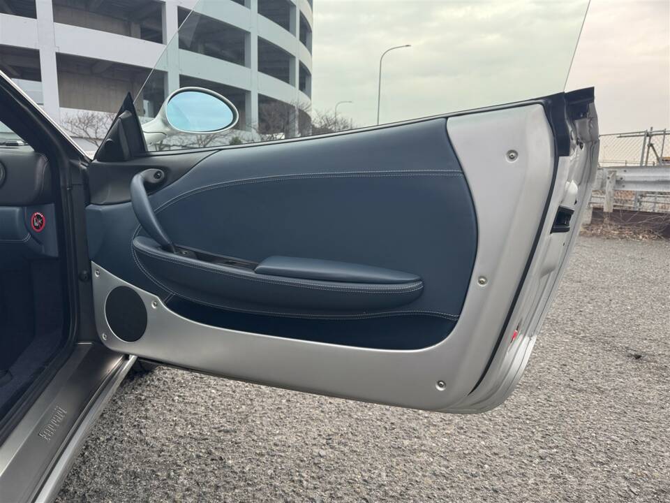 Immagine 31/44 di Ferrari 360 Spider (2004)