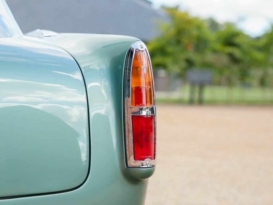 Image 28/50 of Aston Martin DB 4 GT (1961)