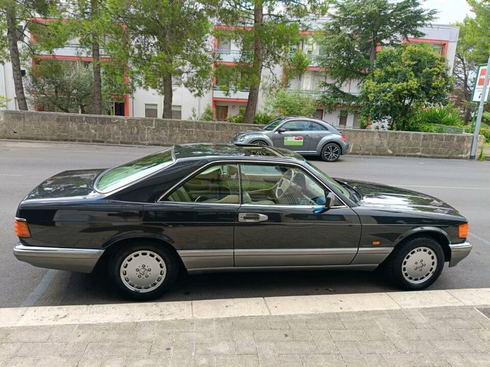 Bild 15/47 von Mercedes-Benz 560 SEC (1987)
