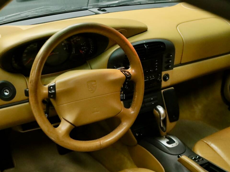 Image 23/50 de Porsche 911 Carrera (1999)