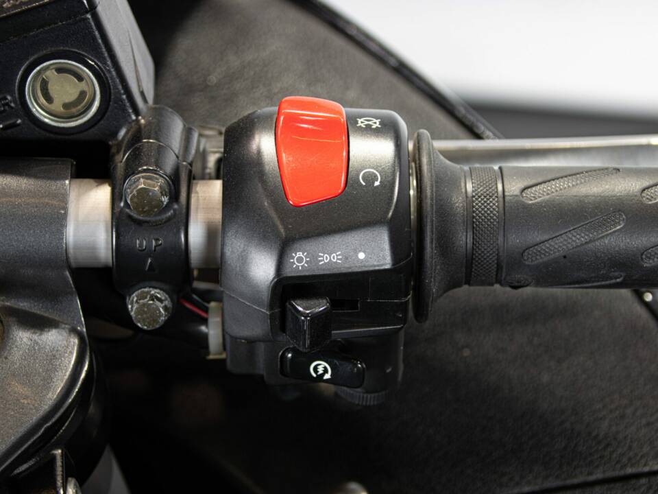 Bild 46/50 von Suzuki GSX Hayabusa 1300 (1999)