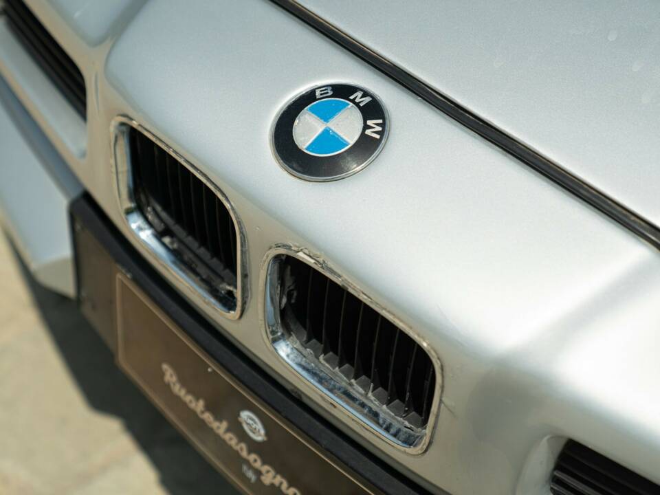 Bild 18/50 von BMW 850i (1990)