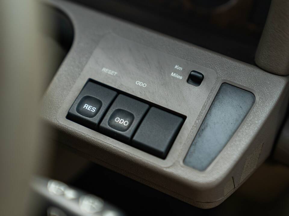 Afbeelding 37/50 van Jaguar XJ6 3.2 (1995)