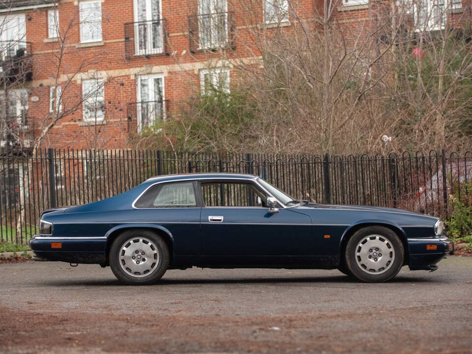 Image 18/50 de Jaguar XJS 4.0 Celebration (1995)