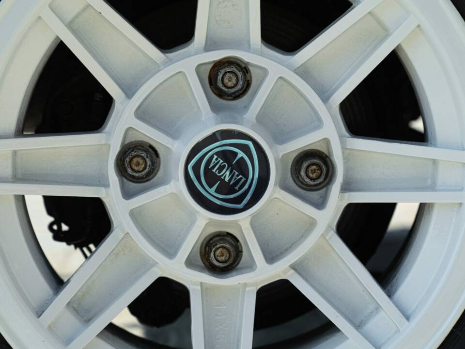 Image 23/50 of Lancia Fulvia Coupe Rallye (1967)