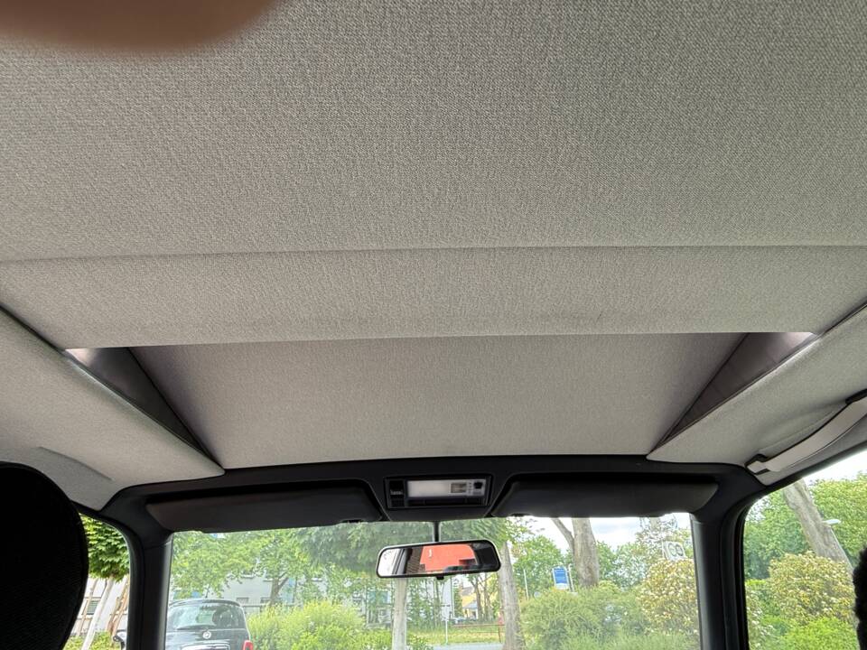 Image 29/40 of Mercedes-Benz 190 E (1982)