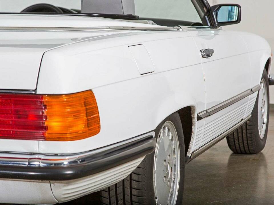 Image 9/27 de Mercedes-Benz 300 SL (1986)