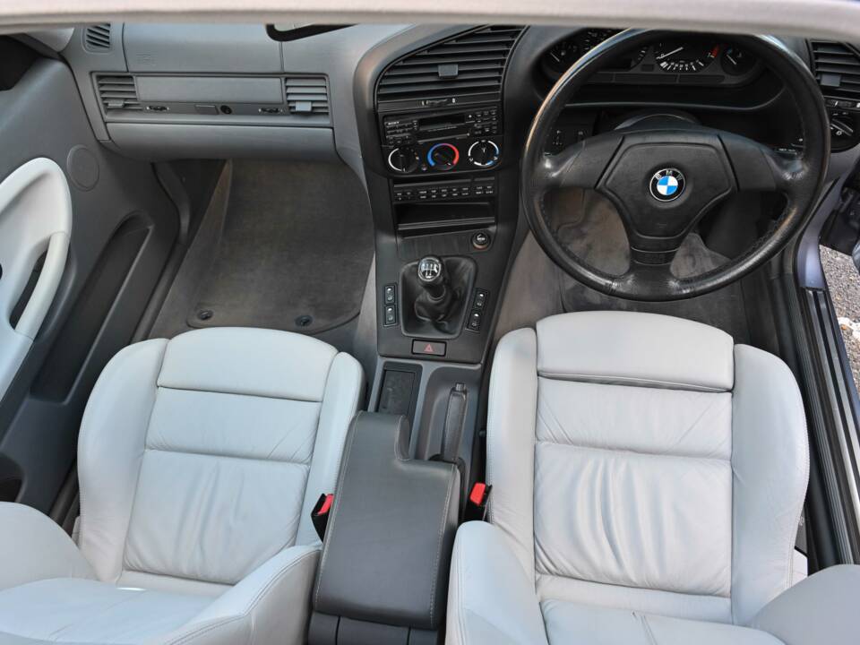 Imagen 45/47 de BMW 328i (1995)
