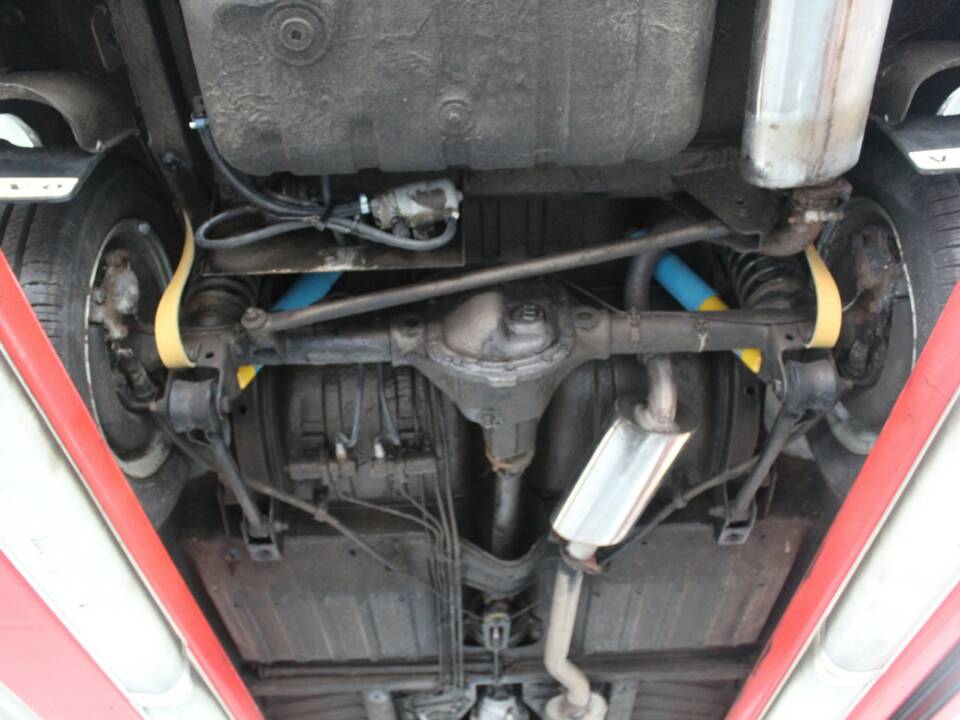 Image 33/50 of Volvo 1800 ES (1972)