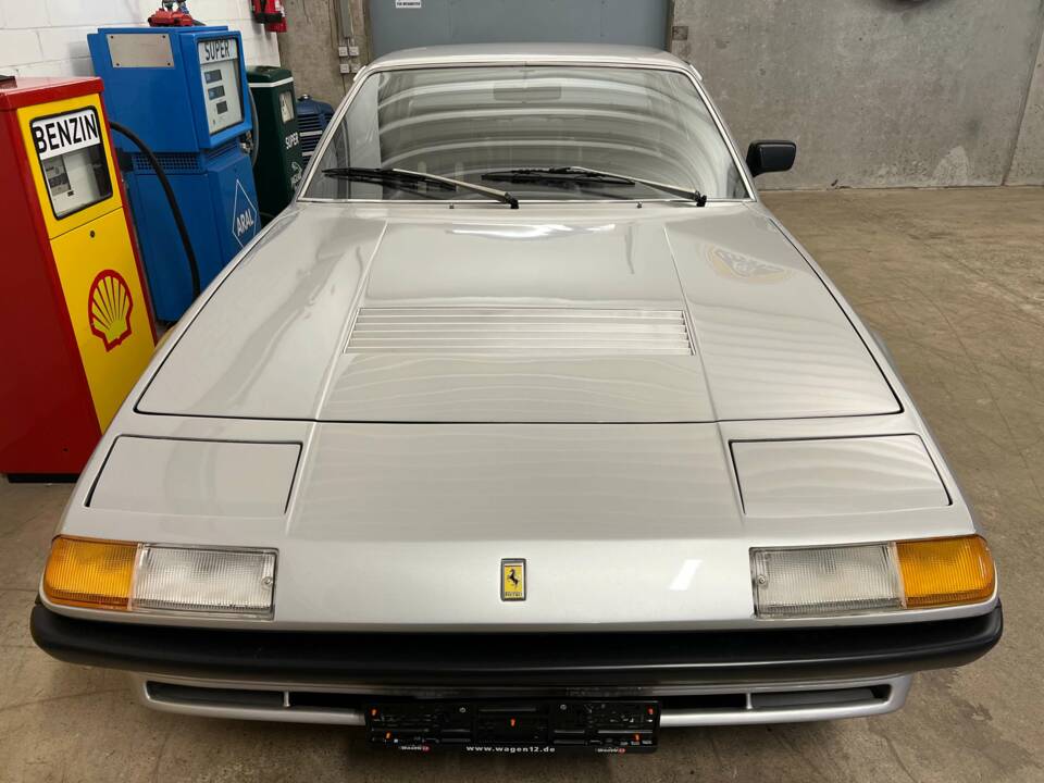 Image 4/19 of Ferrari 400 GT (1978)