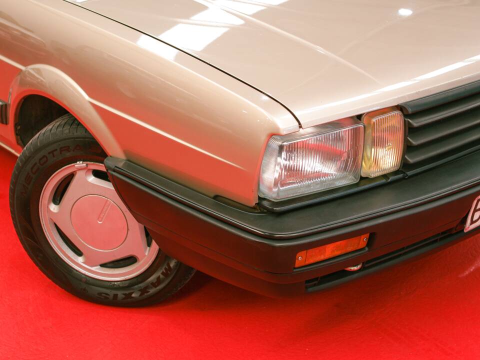 Afbeelding 2/37 van Volkswagen Passat 2.0 (1987)