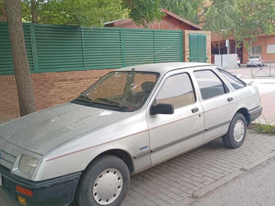Image 3/5 of Ford Sierra 2.0 S (1985)