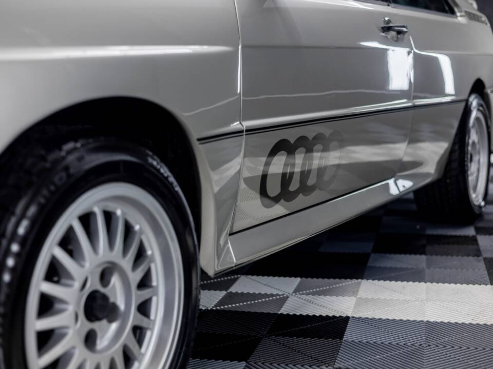 Image 17/46 of Audi 200 Avant quattro - 2.1 Turbo (1985)