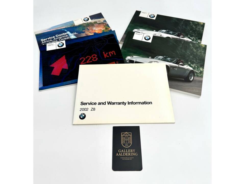 Image 8/50 of BMW Z8 (2002)