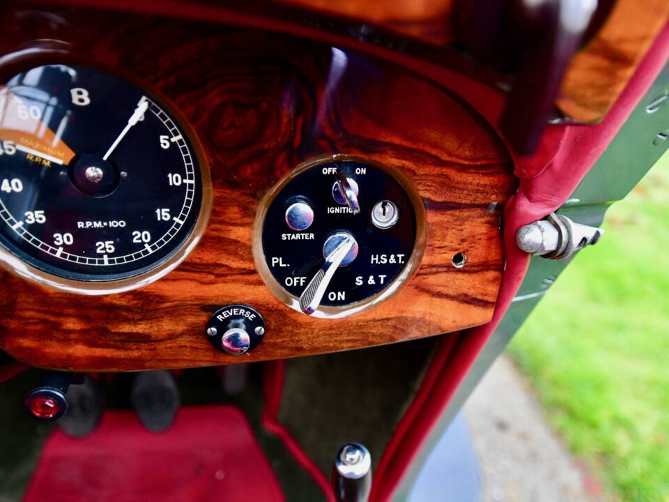 Image 39/50 of Bentley 4 1&#x2F;4 Litre (1939)