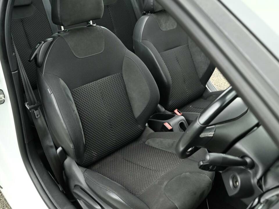 Image 32/50 de Citroën DS3 1.6 THP (2017)