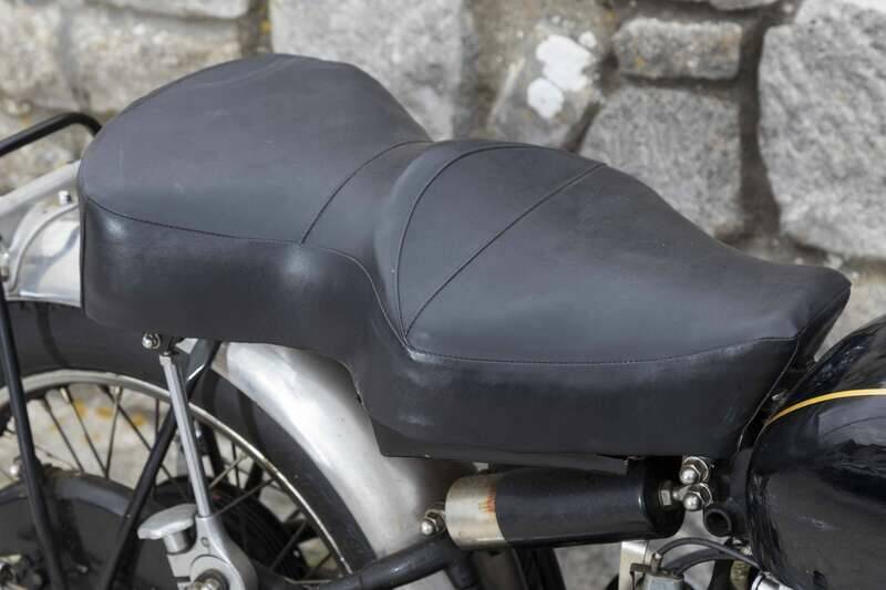 Bild 15/44 von Vincent Black Shadow C (1952)