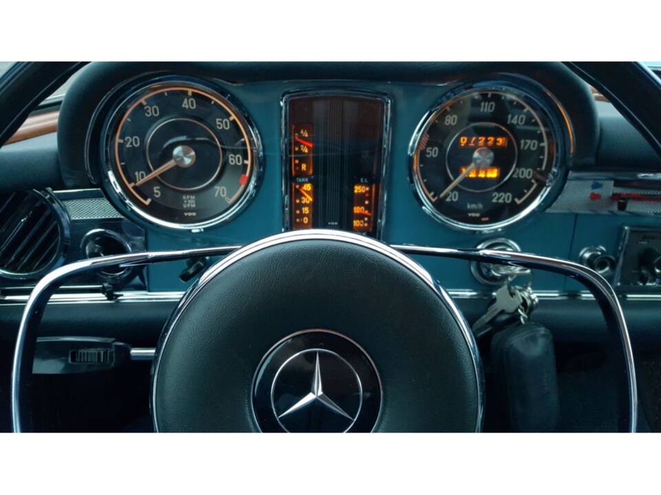 Immagine 70/70 di Mercedes-Benz 250 SL (1967)