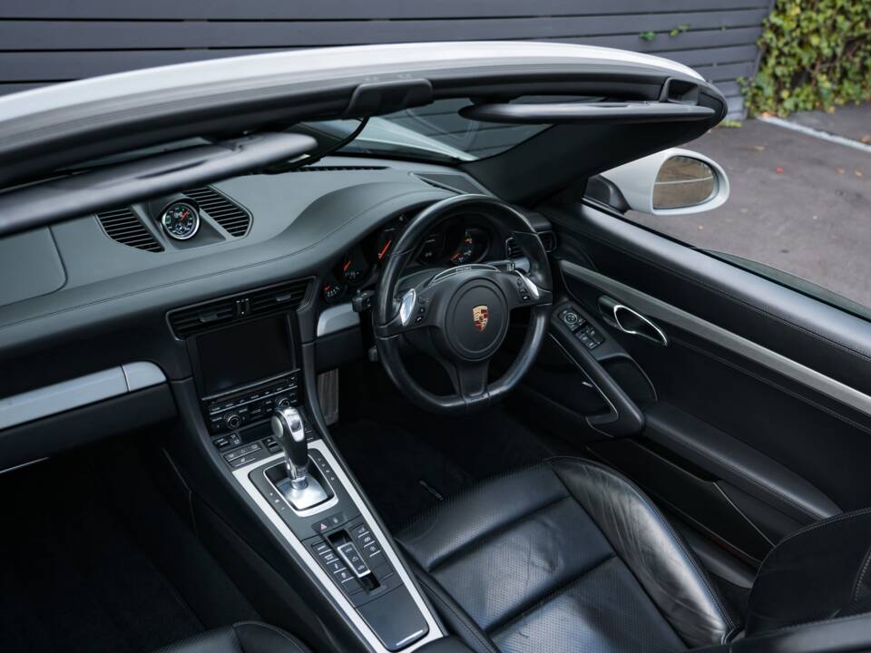 Bild 9/48 von Porsche 911 Carrera (2013)