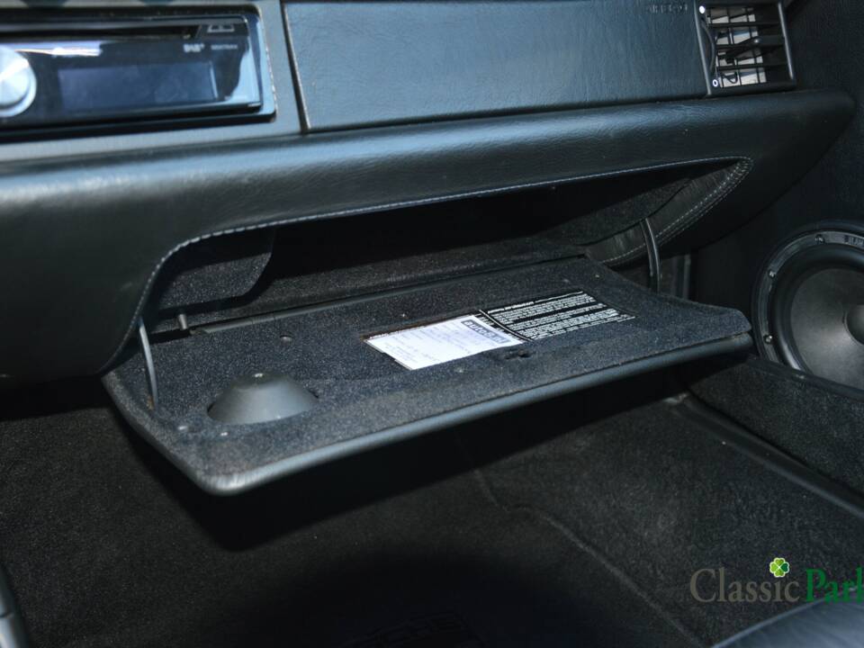 Imagen 36/50 de Porsche 911 Carrera 2 (1991)