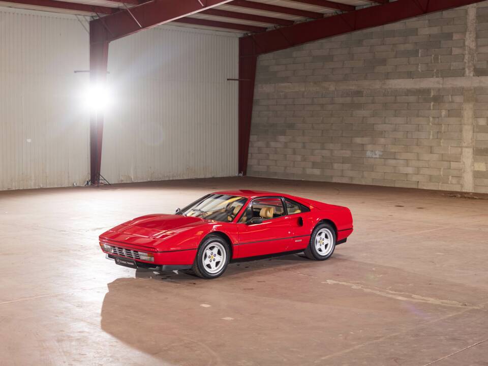 Image 20/79 of Ferrari 328 GTB (1985)