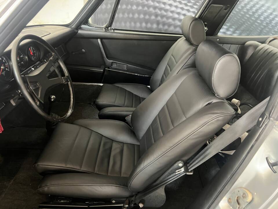 Image 18/45 of Porsche 911 2.4 S (1973)