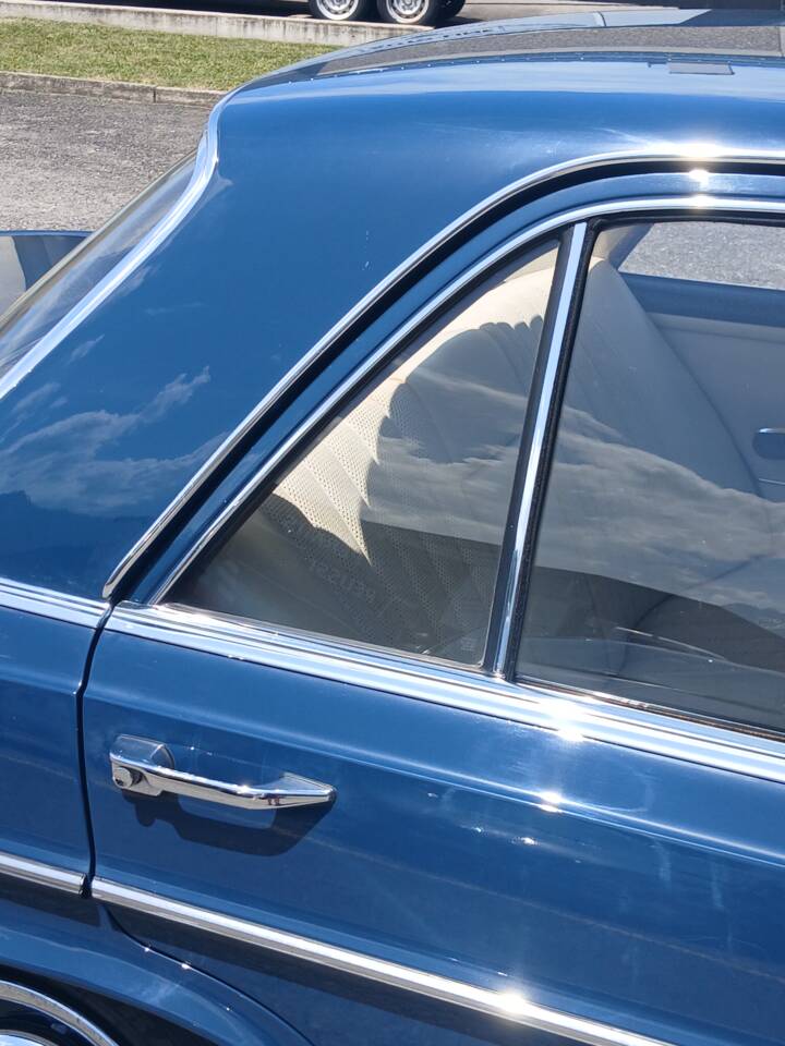 Afbeelding 4/12 van Mercedes-Benz 250 SE (1967)