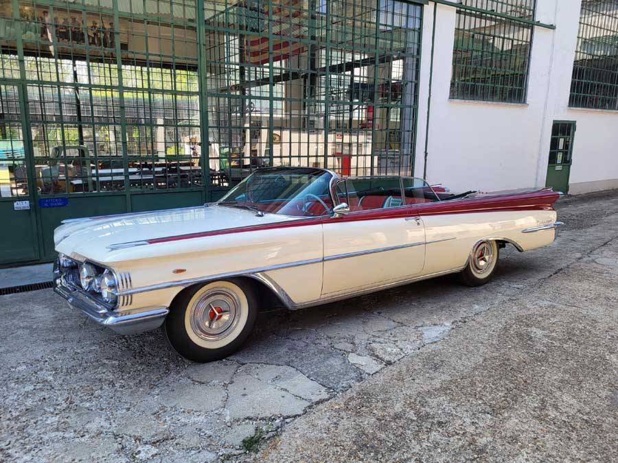 Image 14/44 of Oldsmobile 98 Convertible (1959)