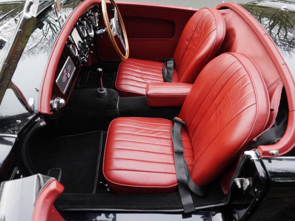 Image 12/19 of MG MGA 1600 (1959)
