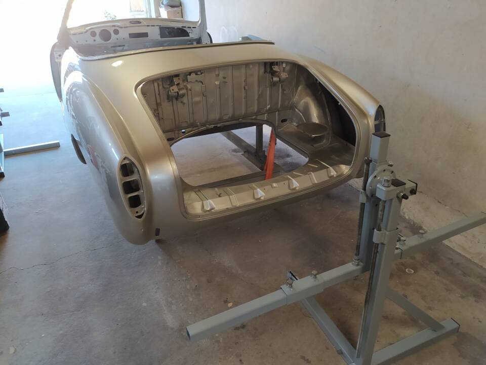 Image 7/14 de Volkswagen Karmann Ghia 1500 (1974)