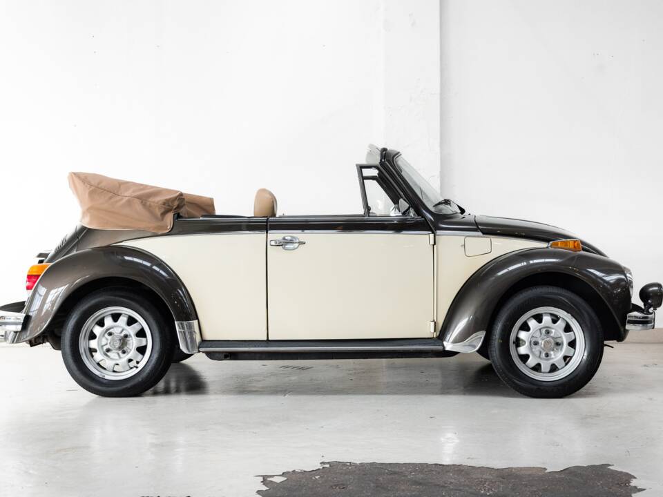 Bild 4/32 von Volkswagen Käfer 1303 LS (1978)