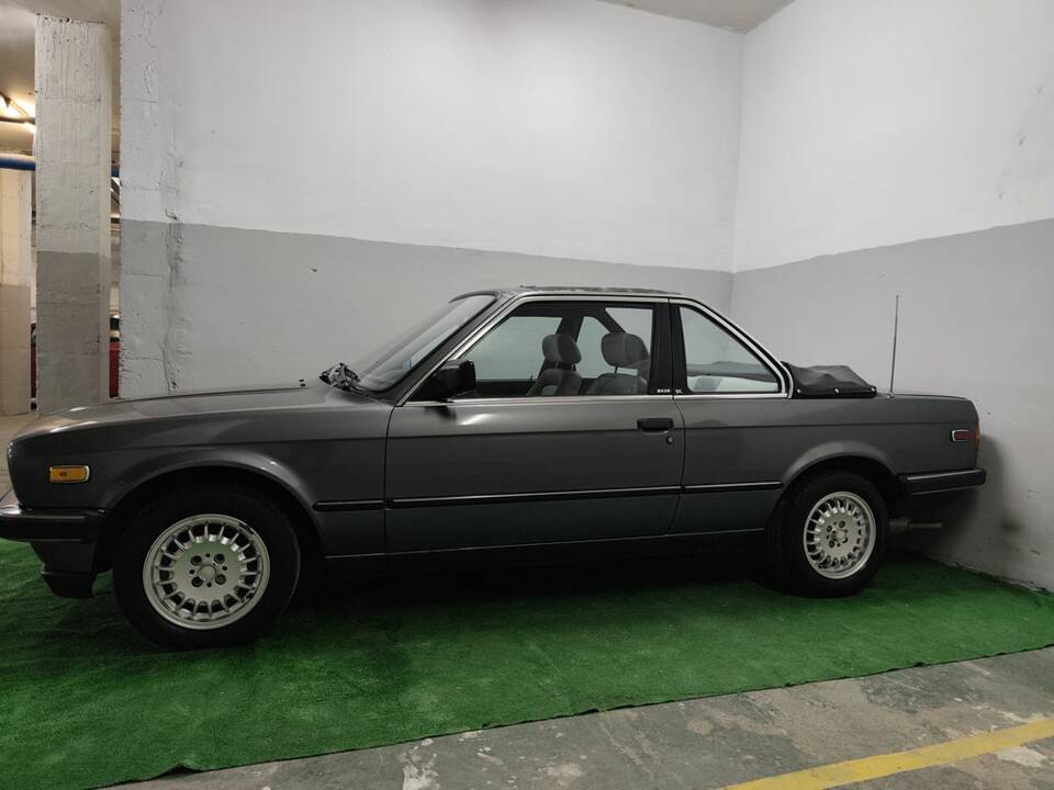 Bild 5/8 von BMW 320i Baur TC (1985)