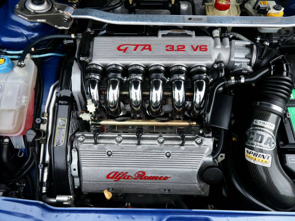 Imagen 19/50 de Alfa Romeo 156 3.2 V6 GTA (2003)