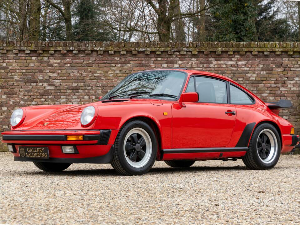 Bild 43/50 von Porsche 911 Carrera 3.2 (1988)