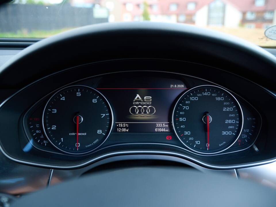 Bild 44/50 von Audi A6 3.0 TFSI allroad quattro (2012)