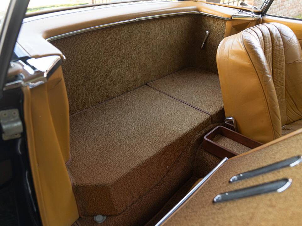 Image 27/50 de Mercedes-Benz 280 SL (1969)