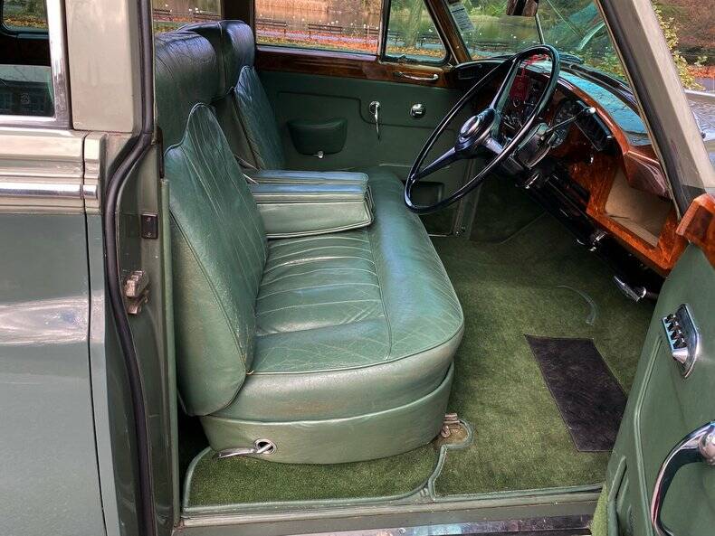 Image 7/50 of Bentley S 2 (1959)