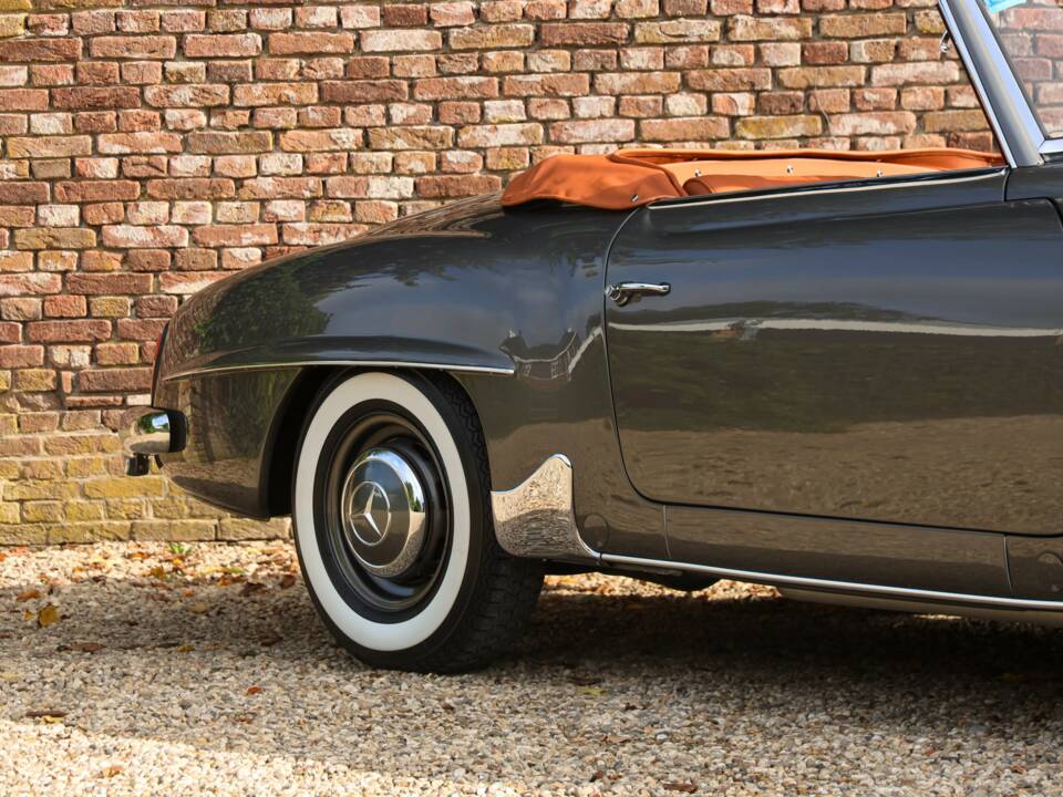 Image 27/50 of Mercedes-Benz 190 SL (1960)