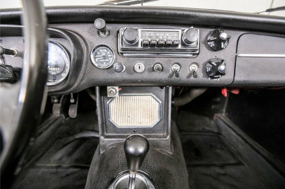Bild 7/8 von MG MGB (1966)
