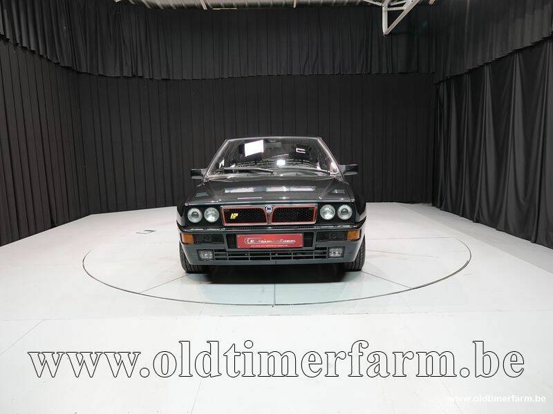 Image 5/15 of Lancia Delta HF Integrale Evoluzione I (1992)