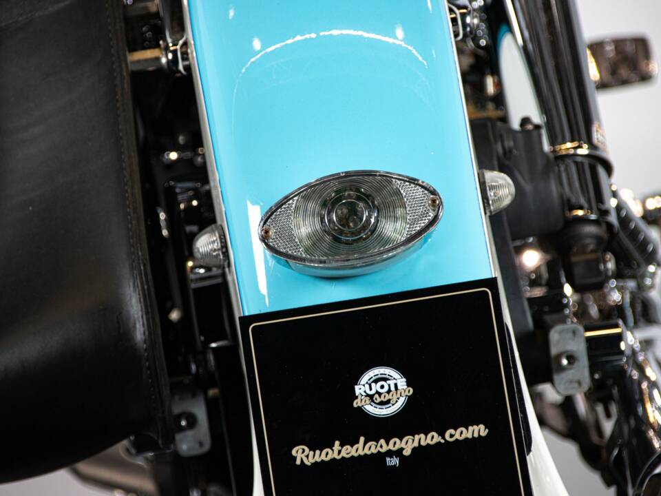 Image 33/50 de Harley-Davidson Dyna Glide Custom (1994)