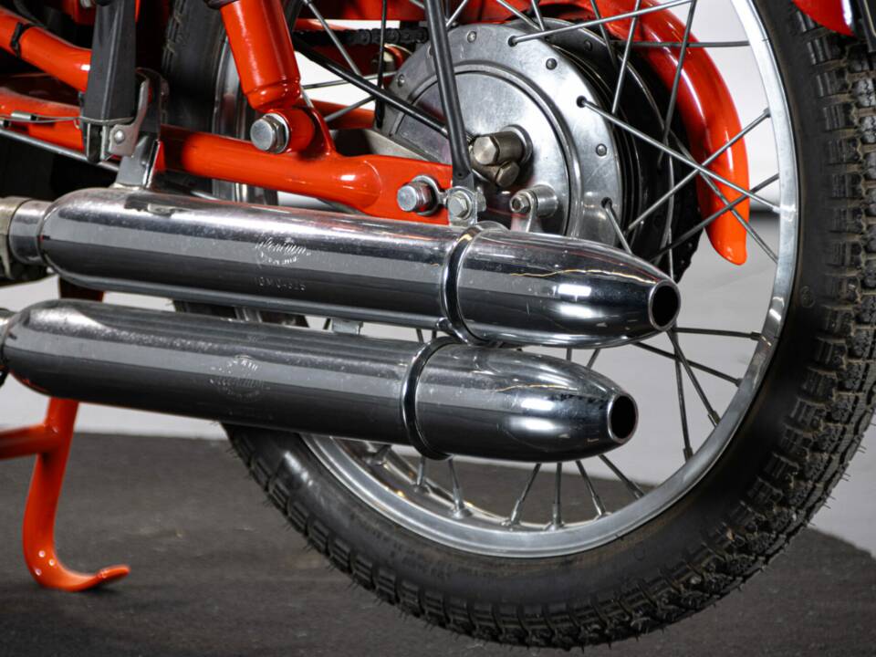 Bild 26/50 von Gilera 175 Sport (1956)