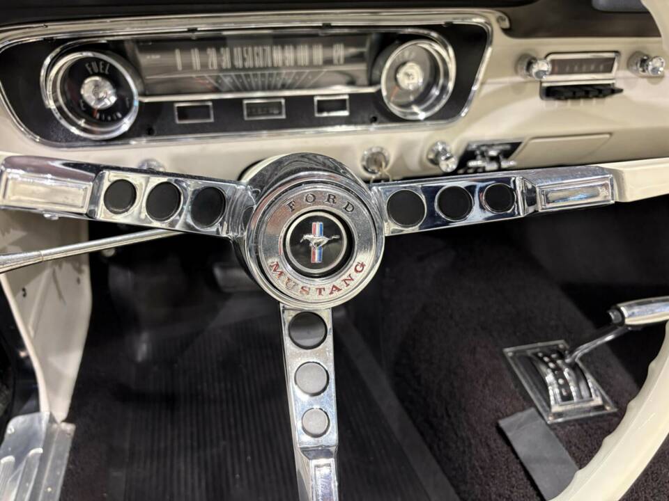 Image 42/50 of Ford Mustang 289 (1965)