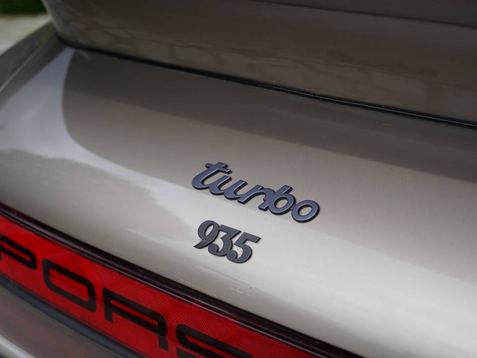 Immagine 4/17 di Porsche 911 Turbo 3.3 Flatnose (1982)