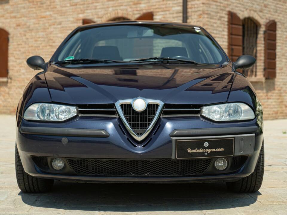 Imagen 3/50 de Alfa Romeo 156 2.5 V6 (2000)