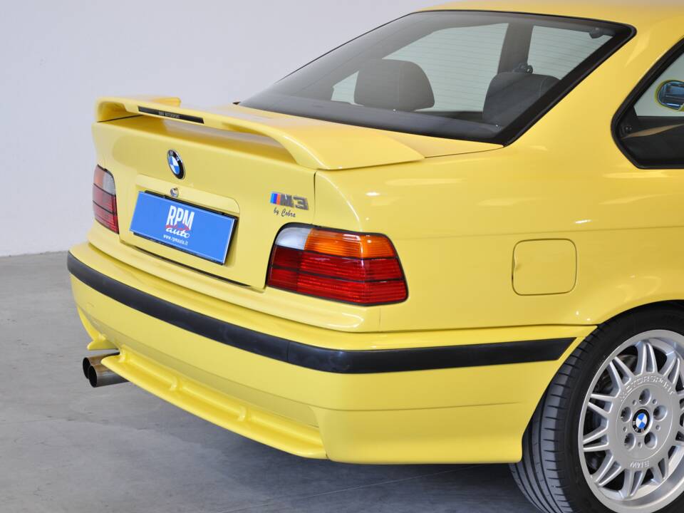 Image 29/31 of BMW M3 (1994)