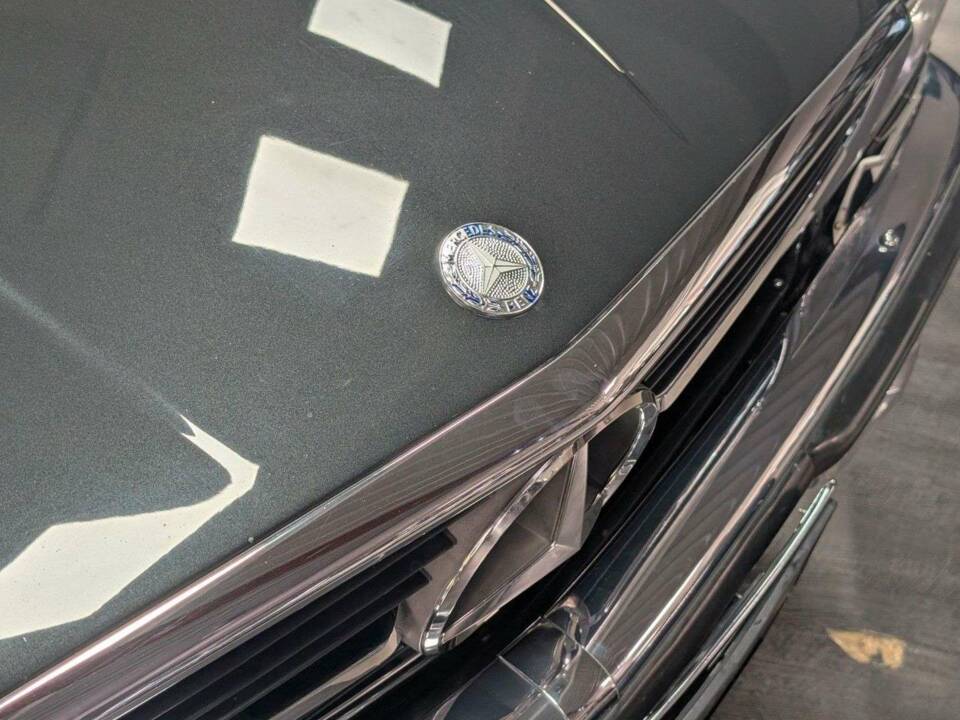 Image 35/50 of Mercedes-Benz 300 SL (1989)